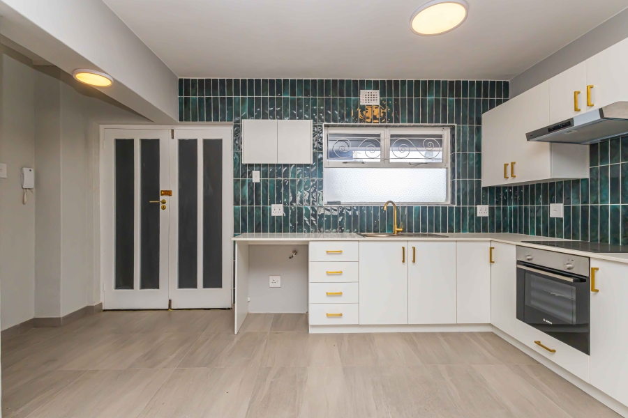 To Let 1 Bedroom Property for Rent in Sea Point Western Cape